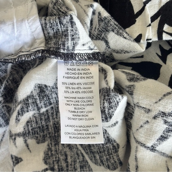 NWT MICHAEL Michael Kors High Waisted Black and White Palm Print Floral Shorts M - Picture 6 of 6